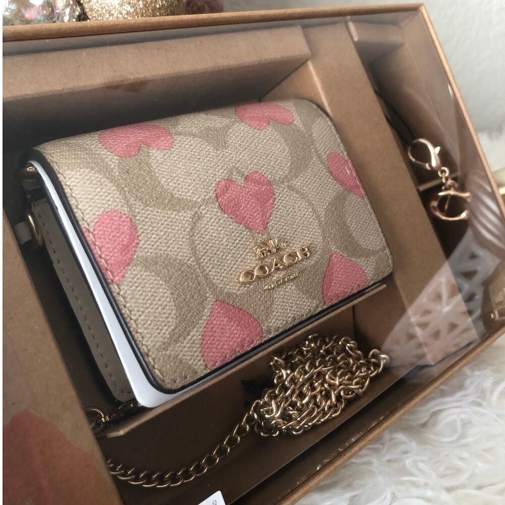 New Coach Boxed Mini Wallet On A Chain In Signature Canvas With Heart Print - Picture 2 of 12